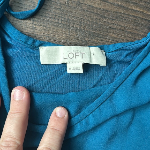 Beautiful blue Loft Blouse Medium #A35 - Picture 3 of 4